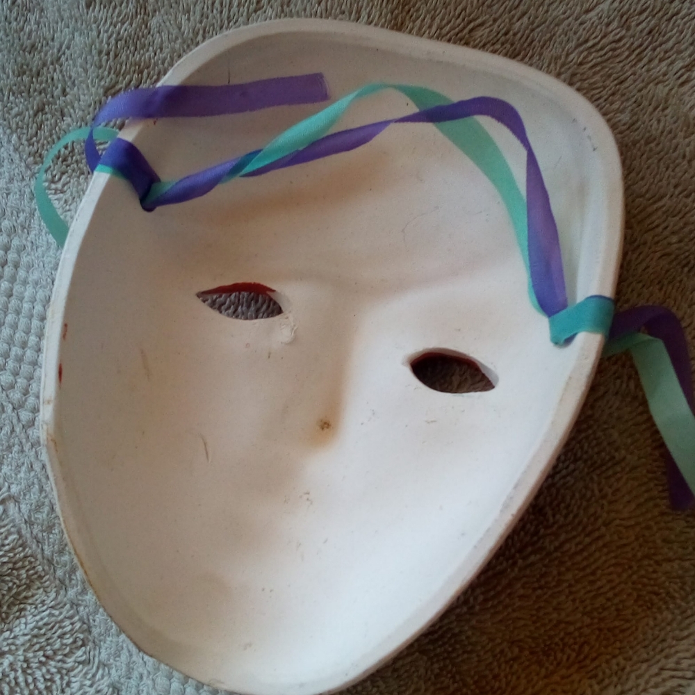 Mask 🎭 - Picture 6 of 6